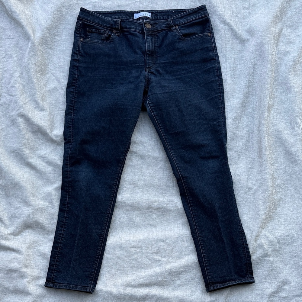 Ann Taylor Dark Indigo Slim Straight Jeans Women’s Size 12